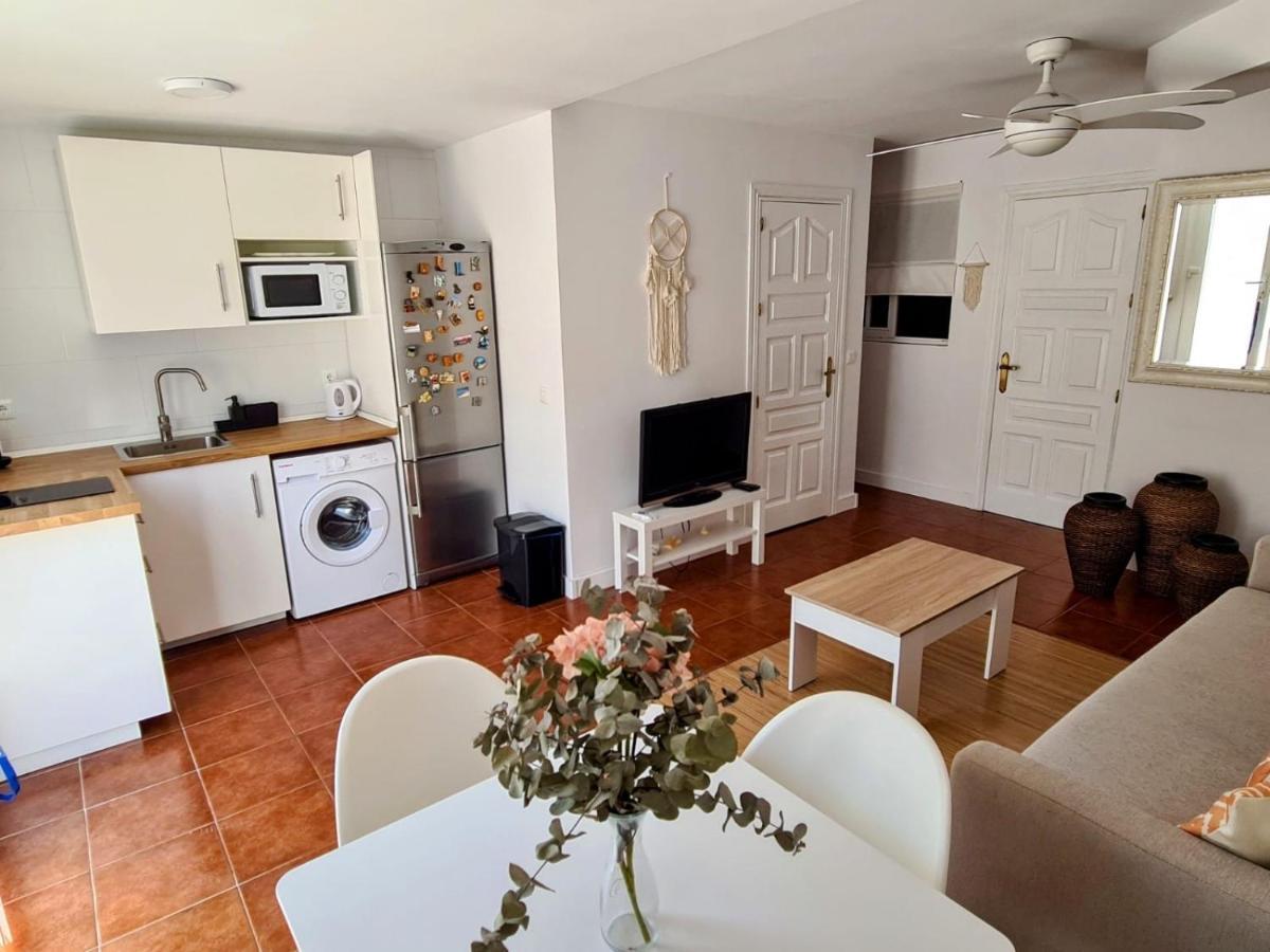 Villa Pitato Nuevo, Cerca De La Playa, Parking En La Puerta Del Alojamiento La Cala Del Moral エクステリア 写真