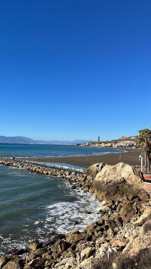Villa Pitato Nuevo, Cerca De La Playa, Parking En La Puerta Del Alojamiento La Cala Del Moral エクステリア 写真