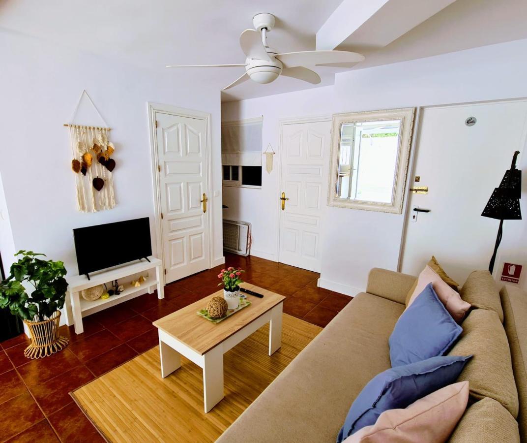 Villa Pitato Nuevo, Cerca De La Playa, Parking En La Puerta Del Alojamiento La Cala Del Moral エクステリア 写真